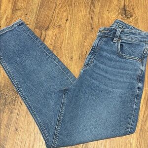 American Eagle Mom Jeans